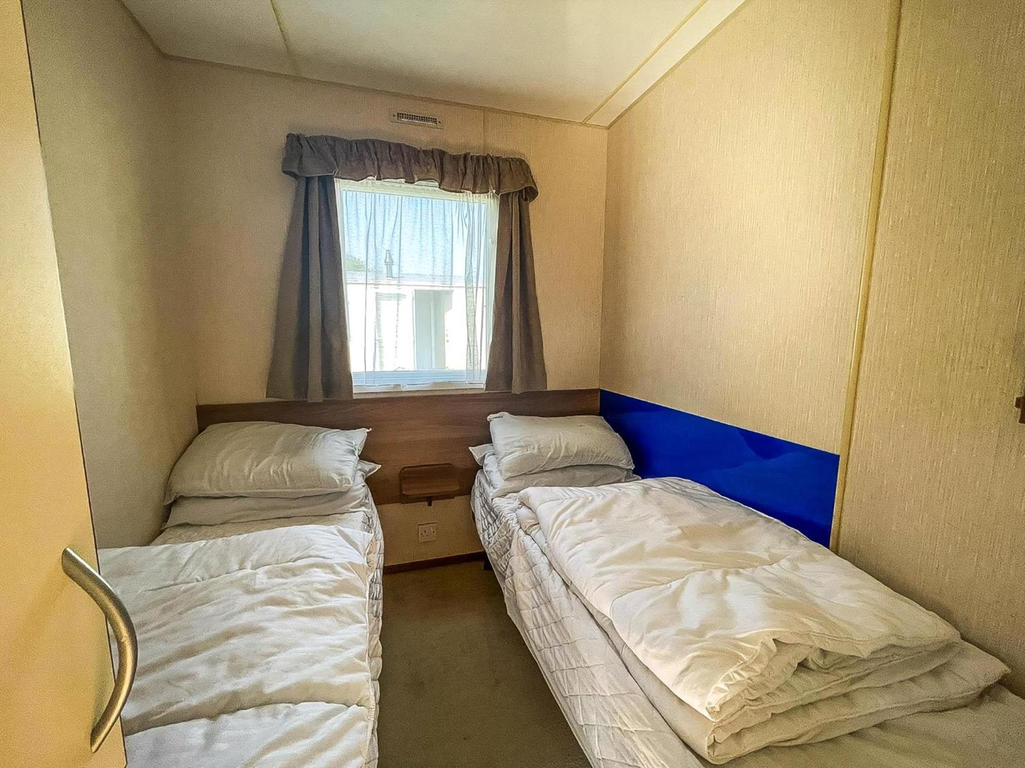 8 Berth Caravan With Decking At Sunnydale In Lincolnshire Ref 35087S Louth  Bagian luar foto