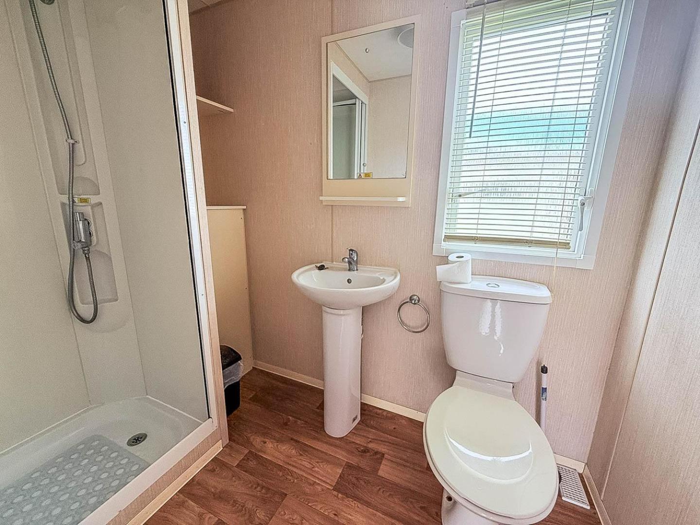 8 Berth Caravan With Decking At Sunnydale In Lincolnshire Ref 35087S Louth  Bagian luar foto