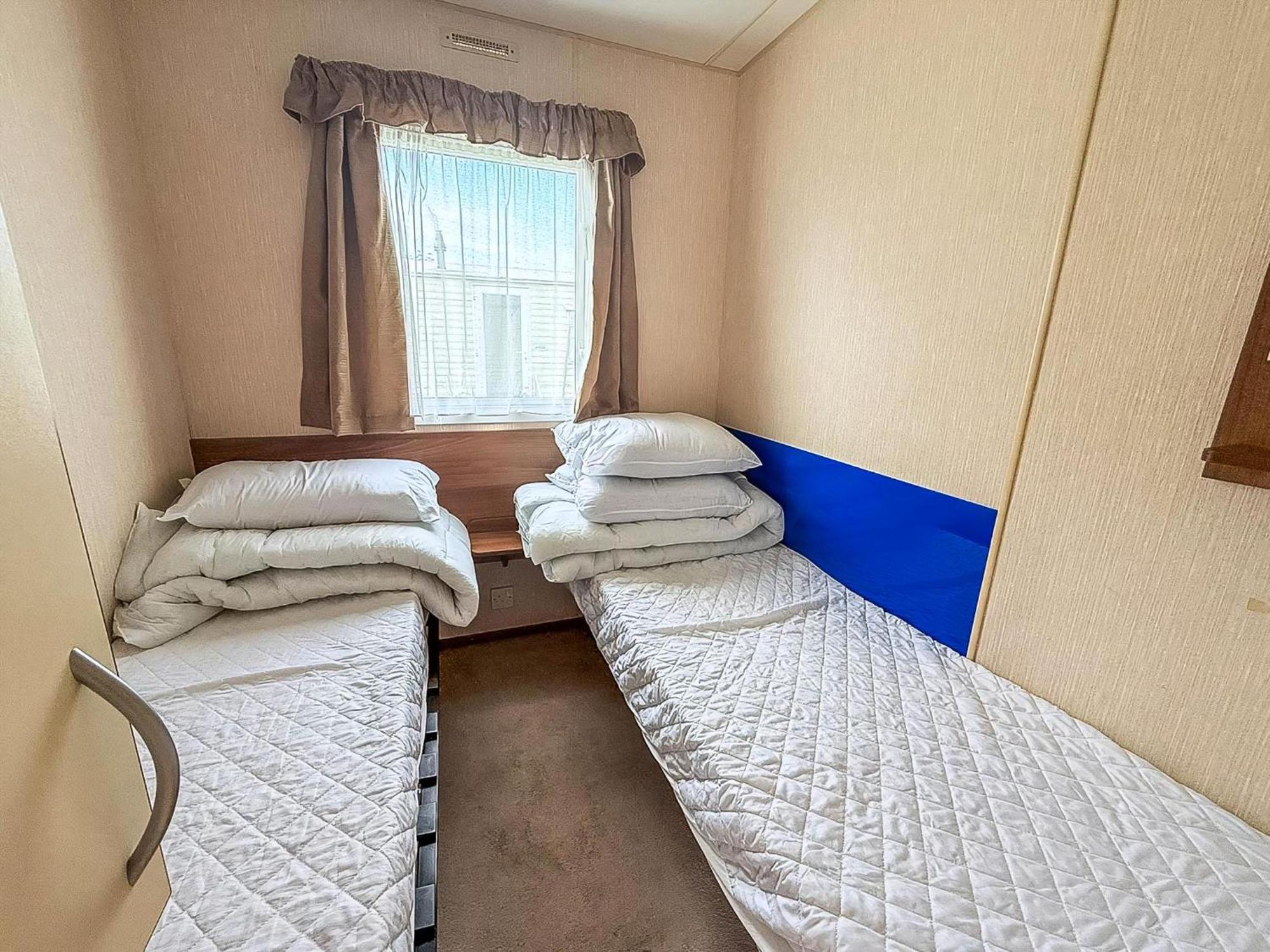 8 Berth Caravan With Decking At Sunnydale In Lincolnshire Ref 35087S Louth  Bagian luar foto