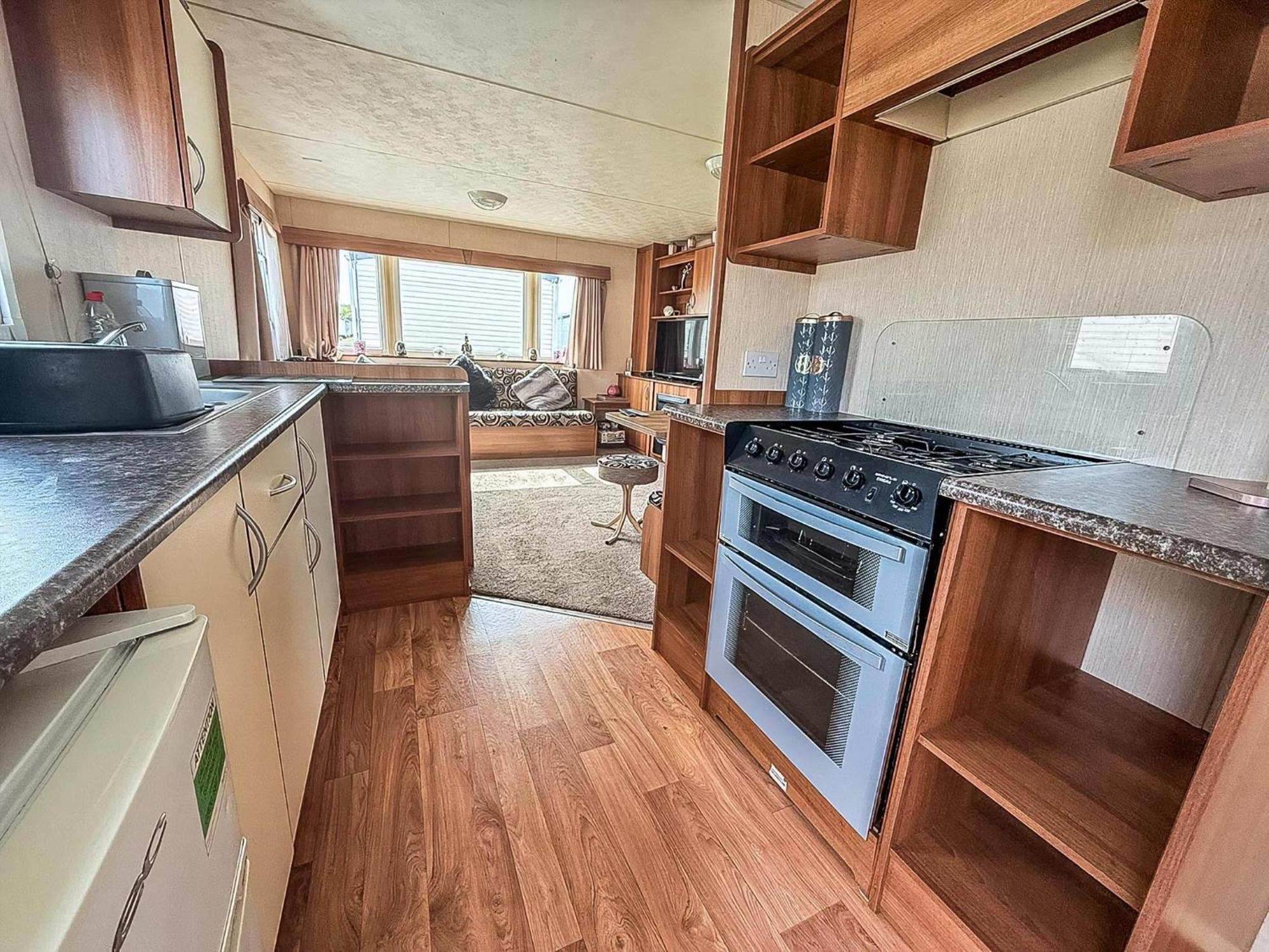 8 Berth Caravan With Decking At Sunnydale In Lincolnshire Ref 35087S Louth  Bagian luar foto