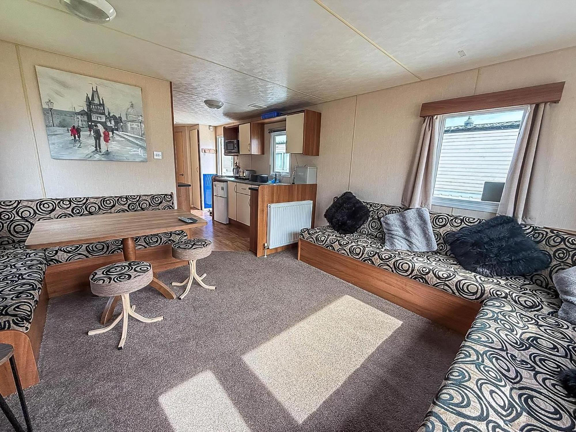 8 Berth Caravan With Decking At Sunnydale In Lincolnshire Ref 35087S Louth  Bagian luar foto